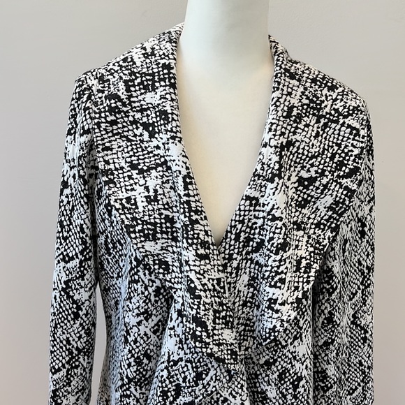 Calvin Klein Black and White Open Front Cardigan Jacket - Picture 2 of 5